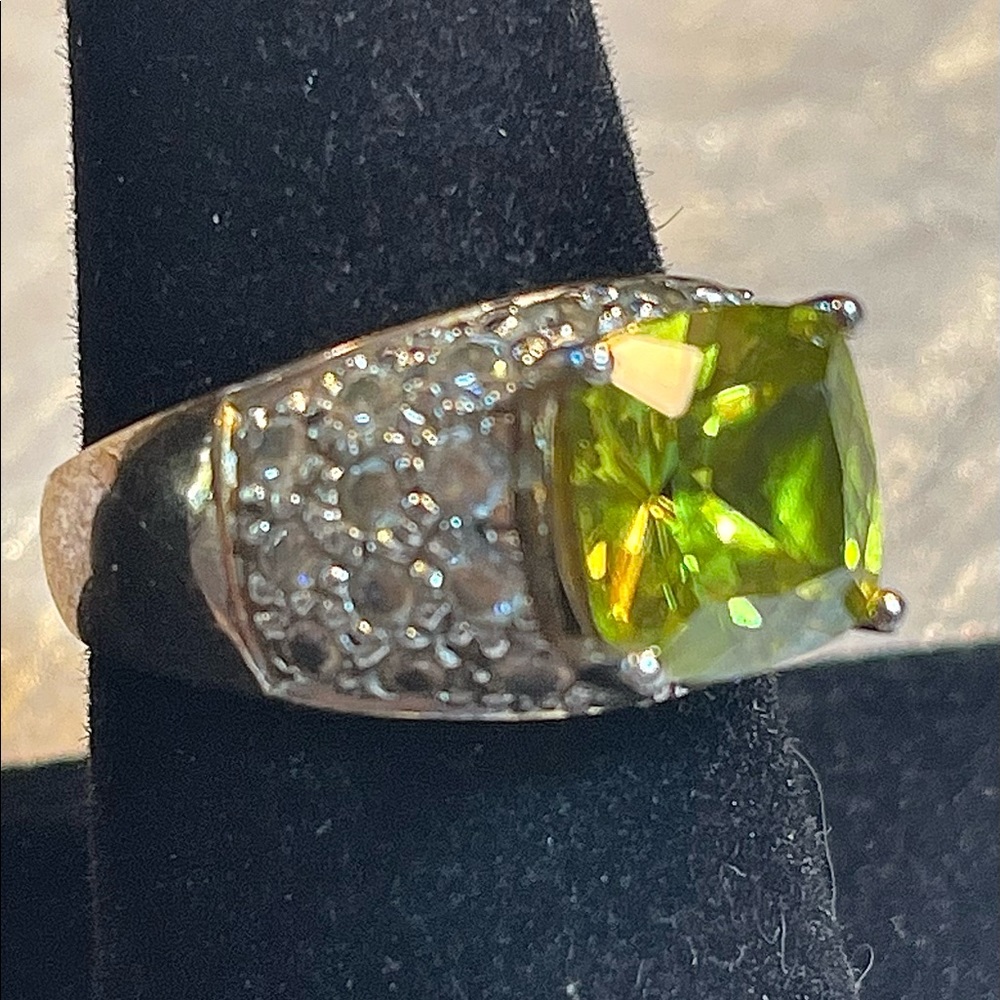 Perfect Green square, multi-fasceted Peridot or CHROME DIOPSIDE & CZ Ring, sz 9.